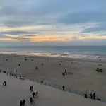 In Near The Seawall דירה *
