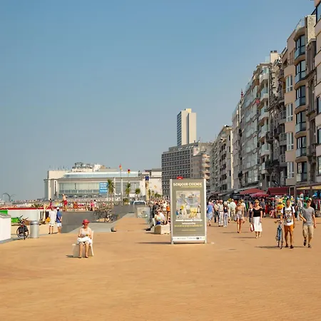 Apartment In Near The Seawall *