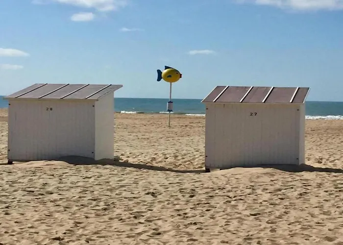 In Near The Seawall *